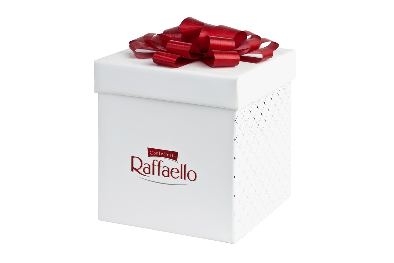 Kaszerowane pudełko prezentowe z mikrofali na słodycze