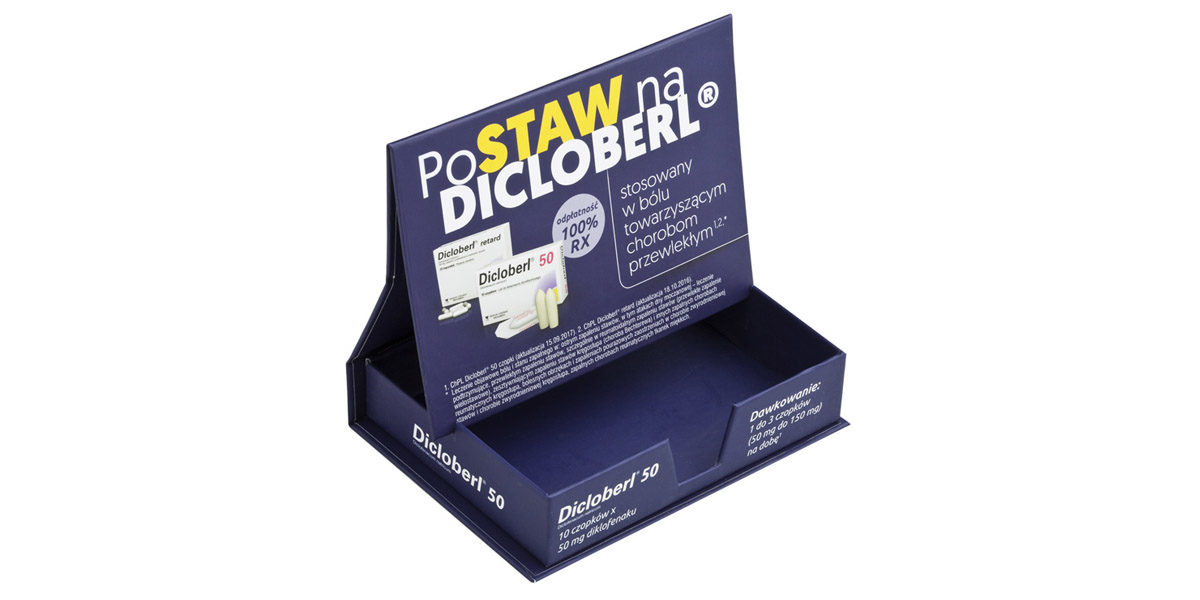 Pudełko z tektury introligatorskiej oklejane