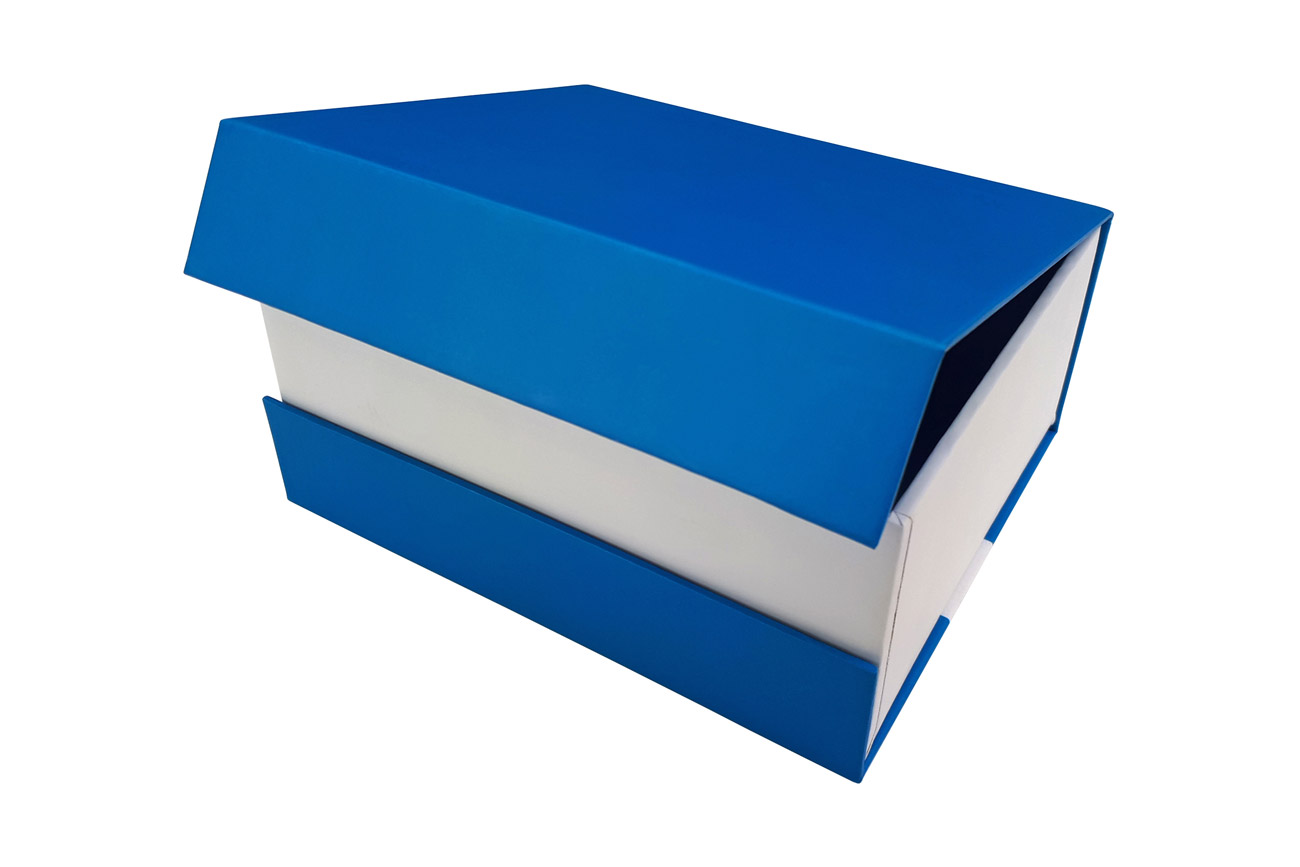 Pudełko oklejane typu rigid box na magnesy